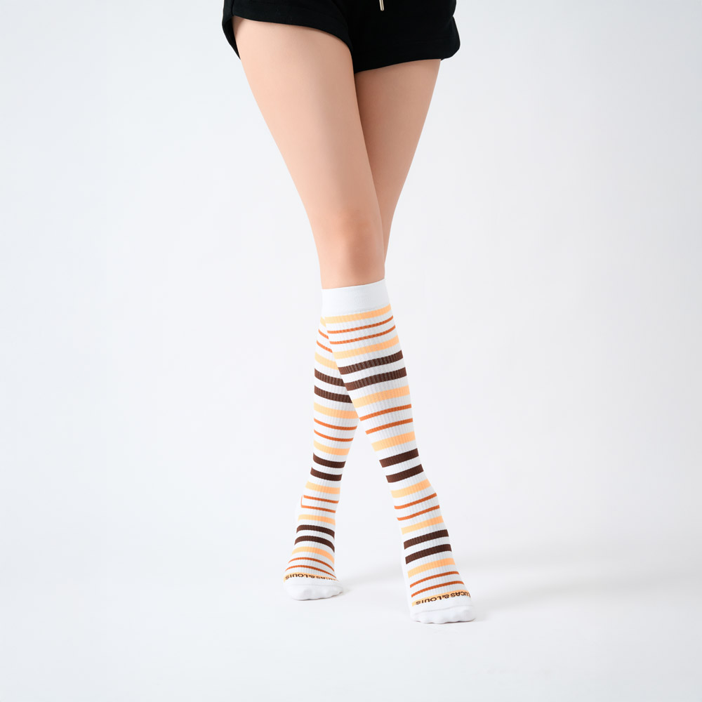 【LUCAS&LOUIS】AI鍺-全效壓力疏導襪/標準款/健身、久站、櫃姐、醫護/100%台灣製造 (條紋白)